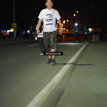 Runner Photo 7655925