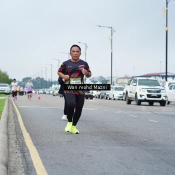 Runner Photo 7655928