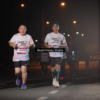 Runner Photo 7655947