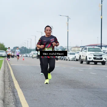 Runner Photo 7655949