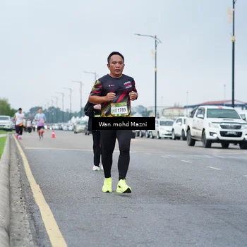 Runner Photo 7655959