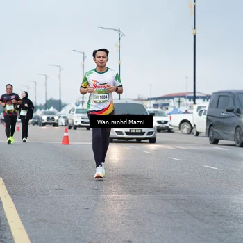 Runner Photo 7655990