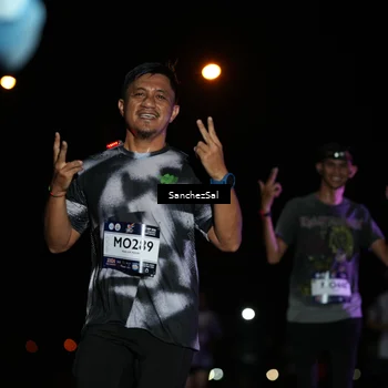 Runner Photo 7655992