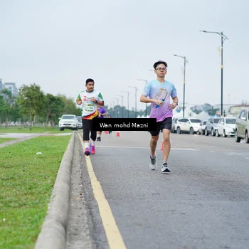 Runner Photo 7656020