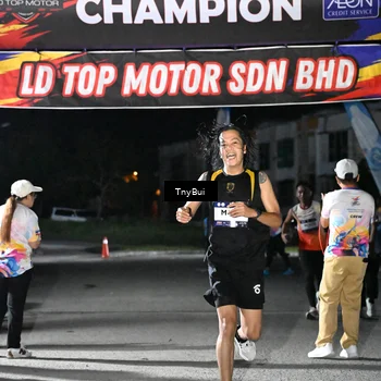 Runner Photo 7656022