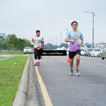 Runner Photo 7656036