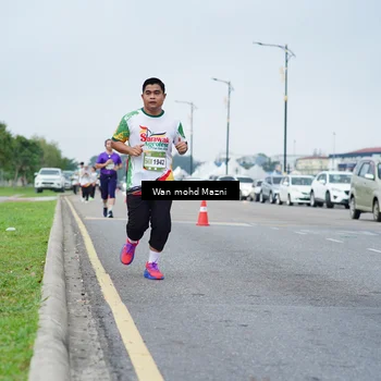 Runner Photo 7656052