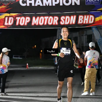 Runner Photo 7656057