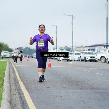 Runner Photo 7656061