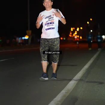 Runner Photo 7656069