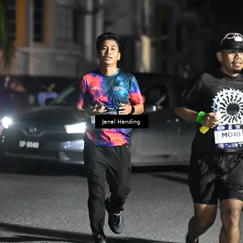 Runner Photo 7656076