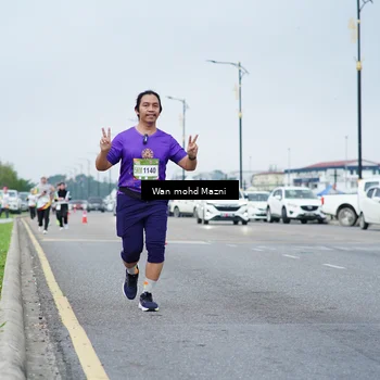 Runner Photo 7656093