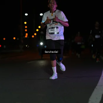 Runner Photo 7656098