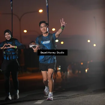 Runner Photo 7656136