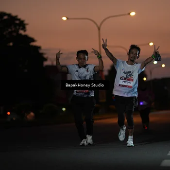 Runner Photo 7656148