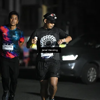 Runner Photo 7656156