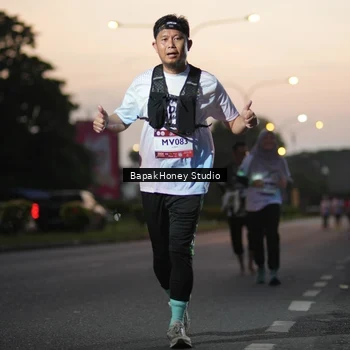 Runner Photo 7656159