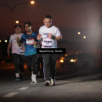 Runner Photo 7656198