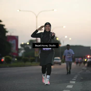 Runner Photo 7656208