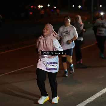 Runner Photo 7656262