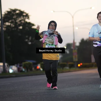 Runner Photo 7656264