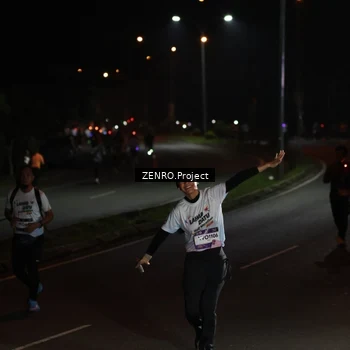 Runner Photo 7656274