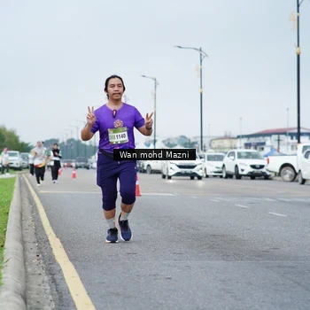 Runner Photo 7656292