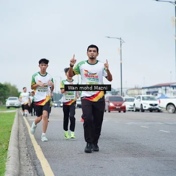 Runner Photo 7656296