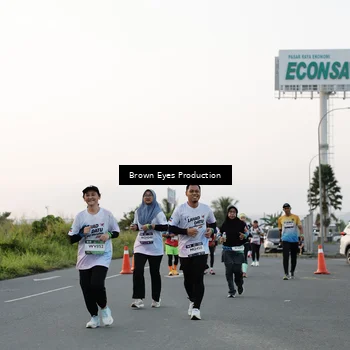 Runner Photo 7656303