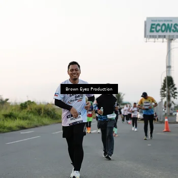 Runner Photo 7656306