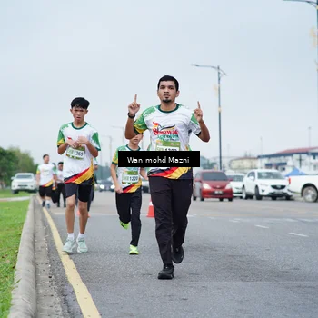 Runner Photo 7656310