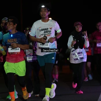 Runner Photo 7656315