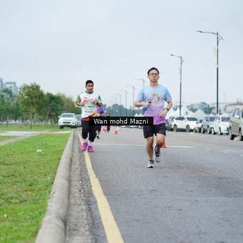 Runner Photo 7656344