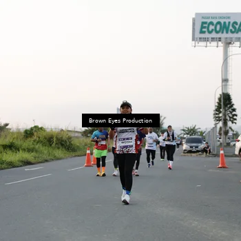 Runner Photo 7656349