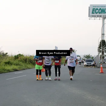Runner Photo 7656350