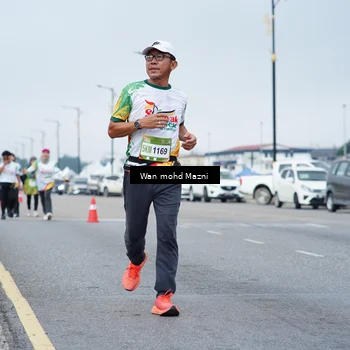 Runner Photo 7656362