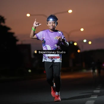 Runner Photo 7656379