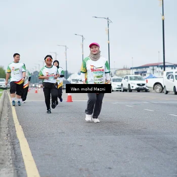 Runner Photo 7656400