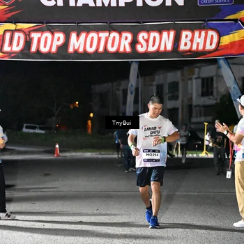 Runner Photo 7656410