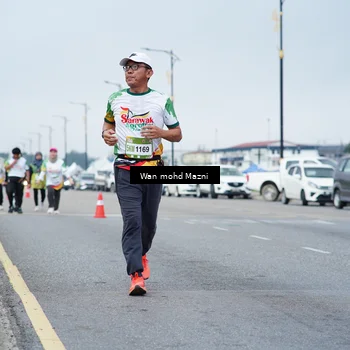 Runner Photo 7656417