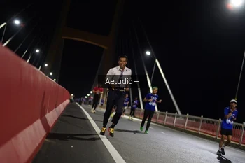 Runner Photo 765642