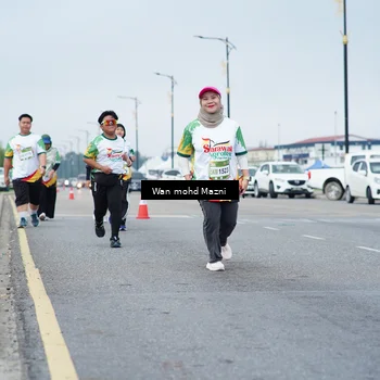 Runner Photo 7656428