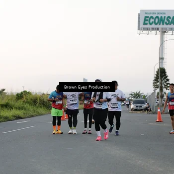 Runner Photo 7656434