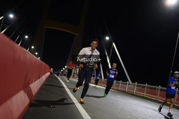 Runner Photo 765645