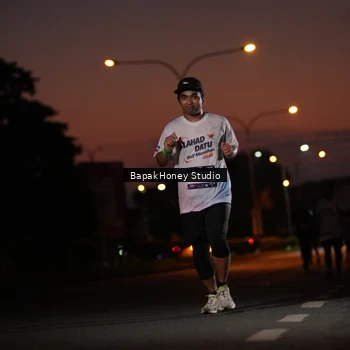 Runner Photo 7656450