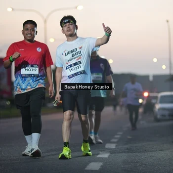 Runner Photo 7656466