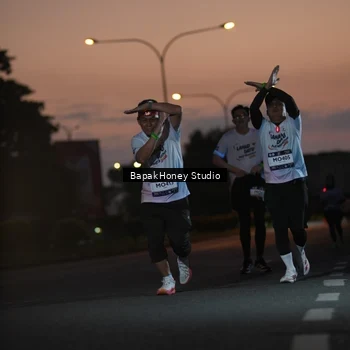 Runner Photo 7656481