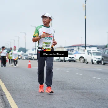Runner Photo 7656487