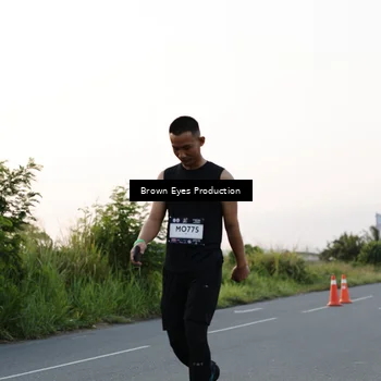Runner Photo 7656496