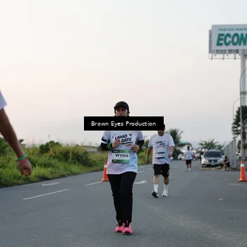Runner Photo 7656499